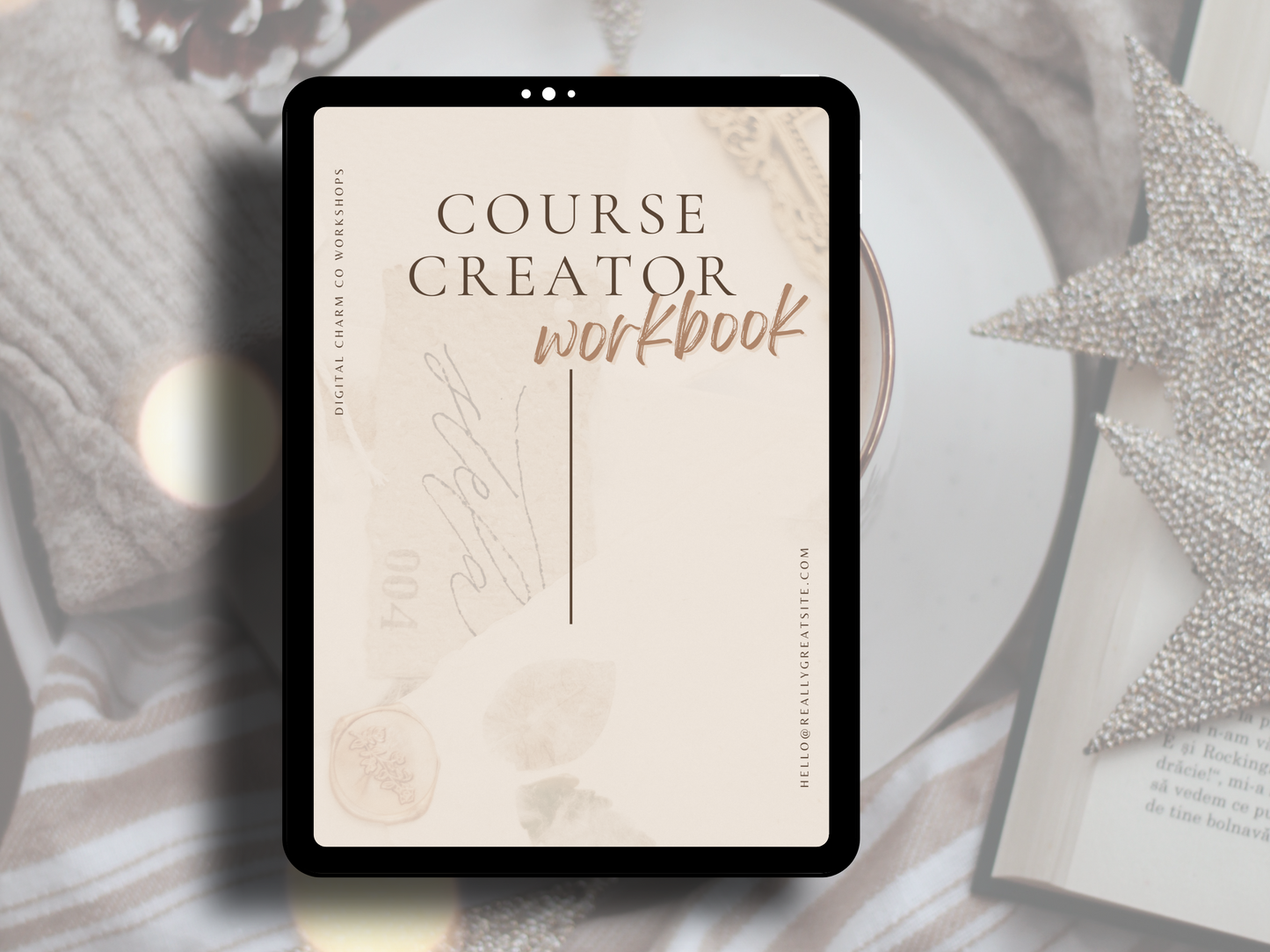 With this Canva eBook template, you can create a course workbook in minutes. This template includes a lead magnet, checklist, and more! So whether you're looking to create a course for your blog or online course, this template is perfect for you